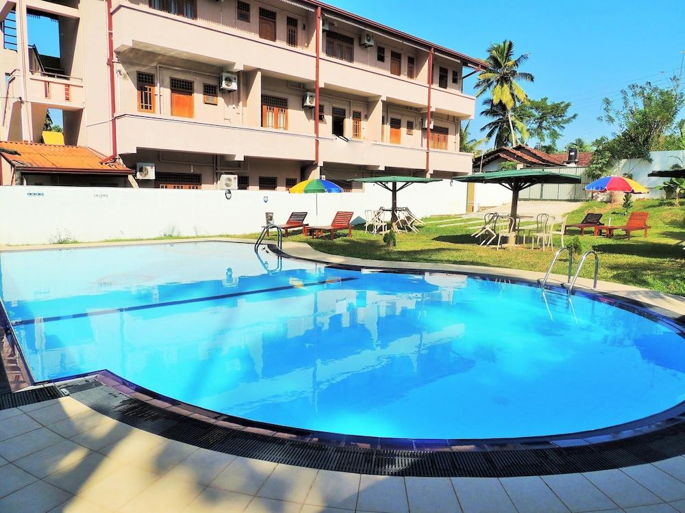 Airport Green View Resort Andiambalama Εξωτερικό φωτογραφία