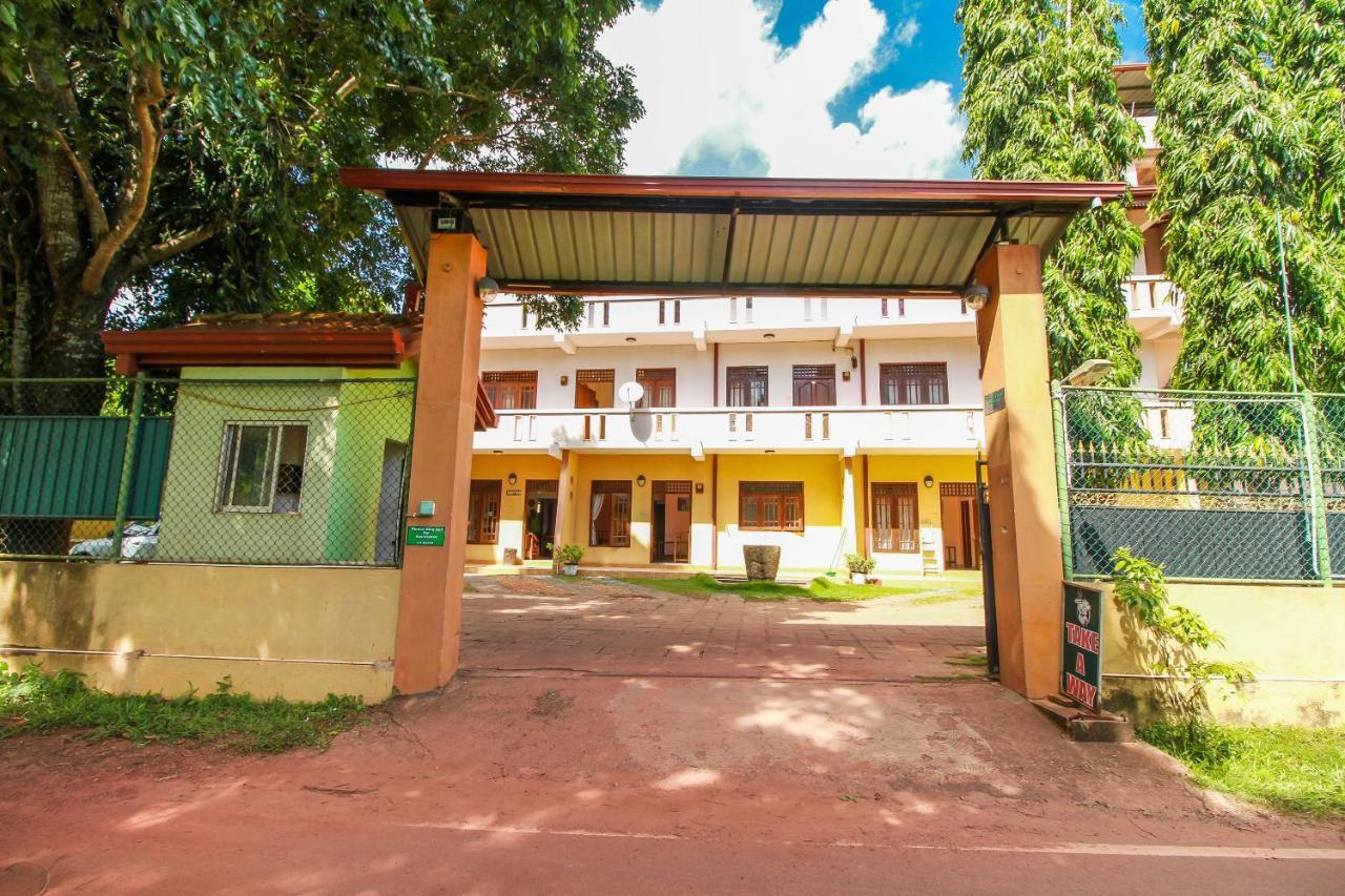 Airport Green View Resort Andiambalama Εξωτερικό φωτογραφία